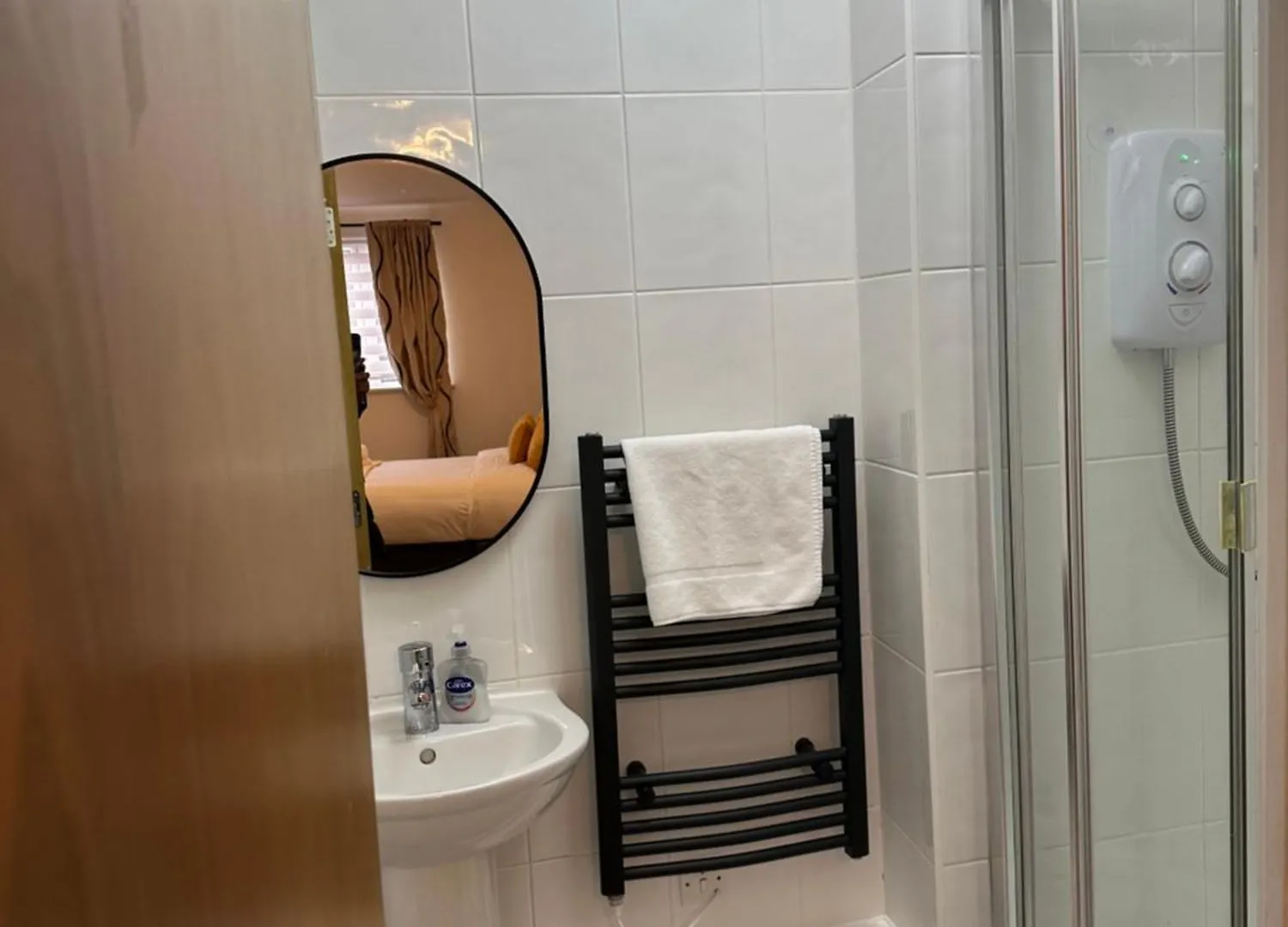アパート Quiet 2 Bedrooms And 2 Bathrooms With Free Parking エディンバラ