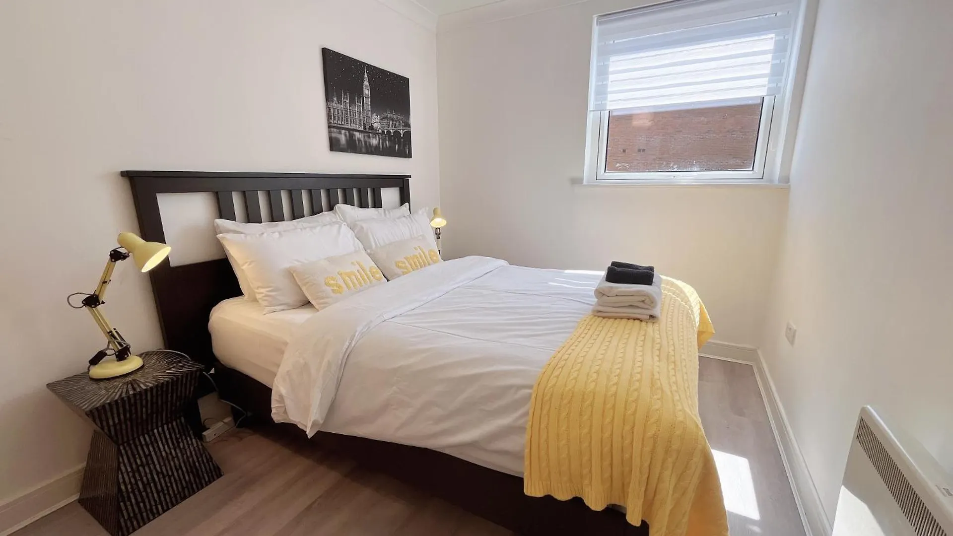Quiet 2 Bedrooms And 2 Bathrooms With Free Parking エディンバラ